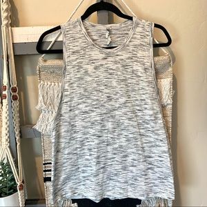 Lululemon Size 8 White Gray Heather Muscle Tank #440